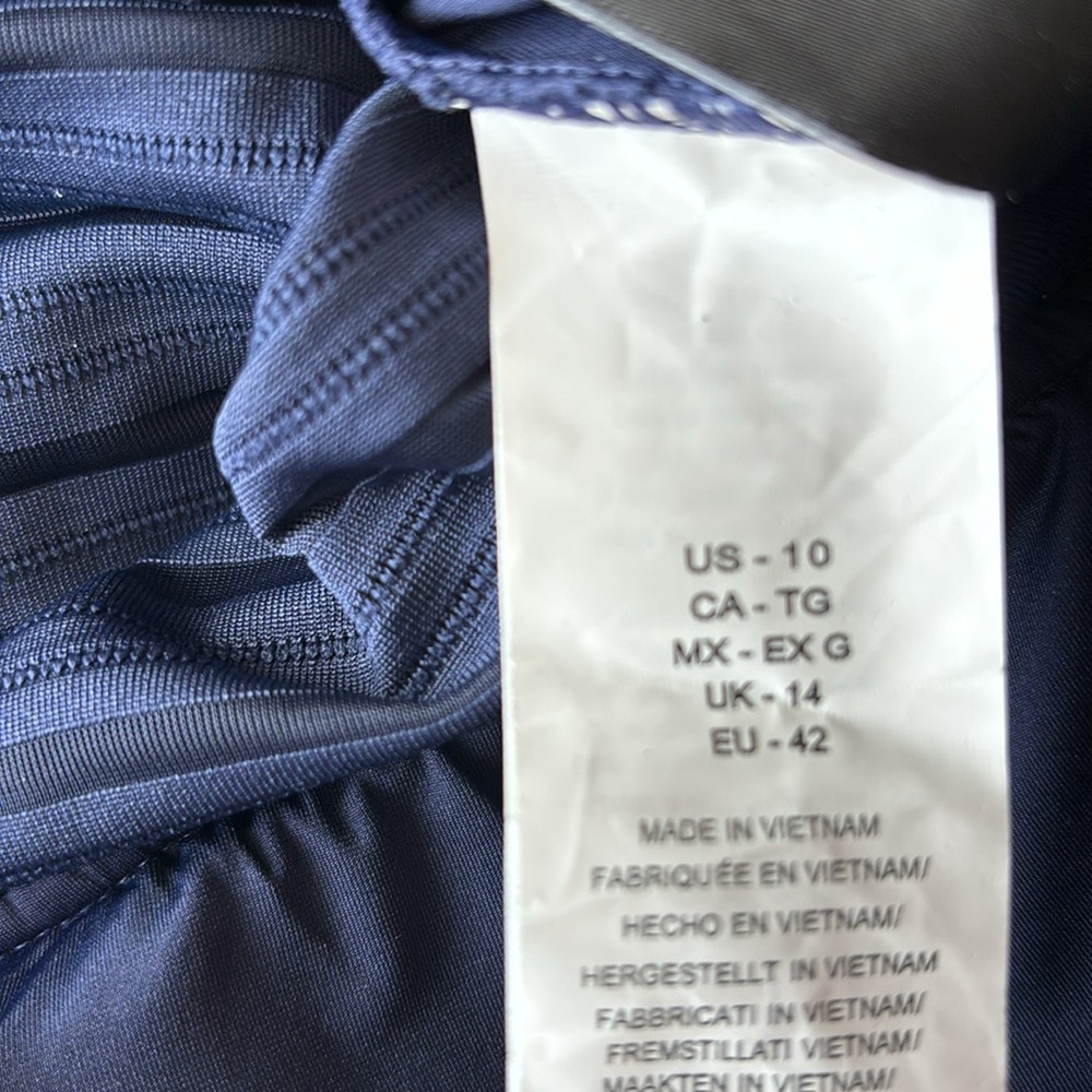 La Blanca Cross Back One-Piece Swimsuit, NWT - Picture 5 of 6